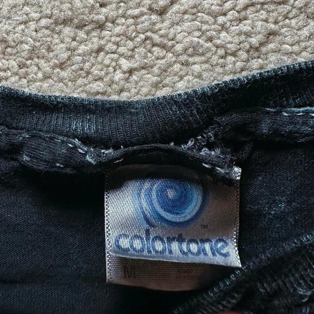 Journey Cropped Band Tee - Picture 3 of 3